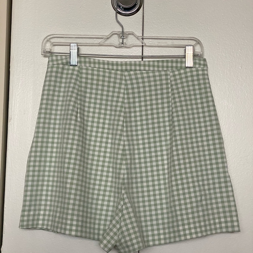 Green and White Plaid SKORT - Picture 3 of 4